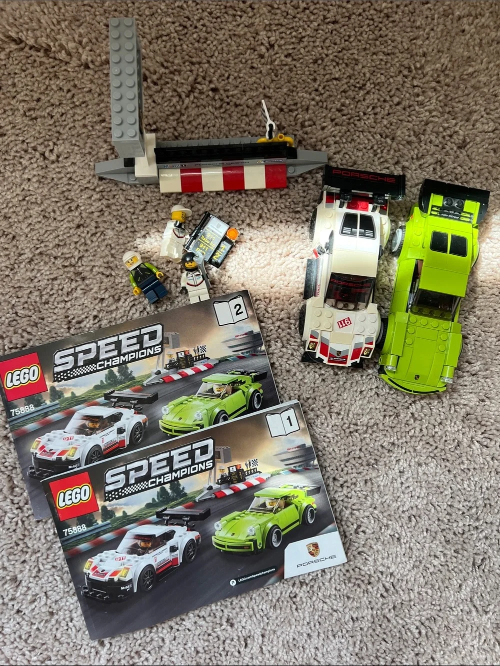 LEGO 75888 Speed Champions Retired Set